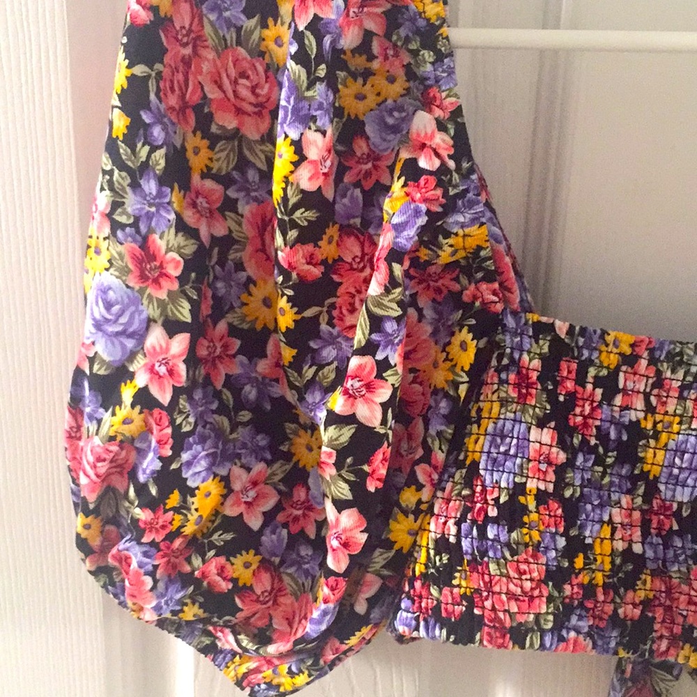 Boho Crop top tie on front never worn!!! - Picture 8 of 8